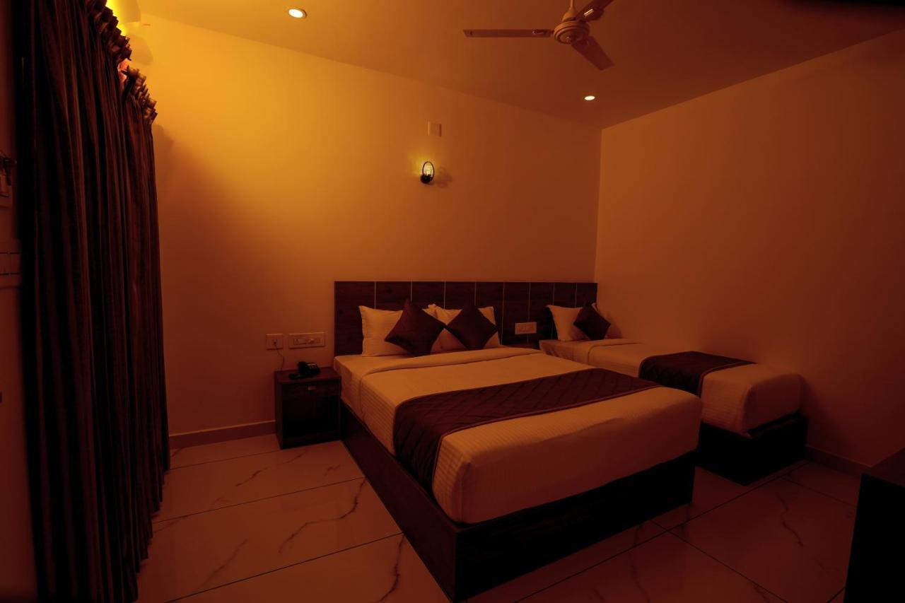 Kottackal Nature Inn เนดุมบัสเซรี ภายนอก รูปภาพ
