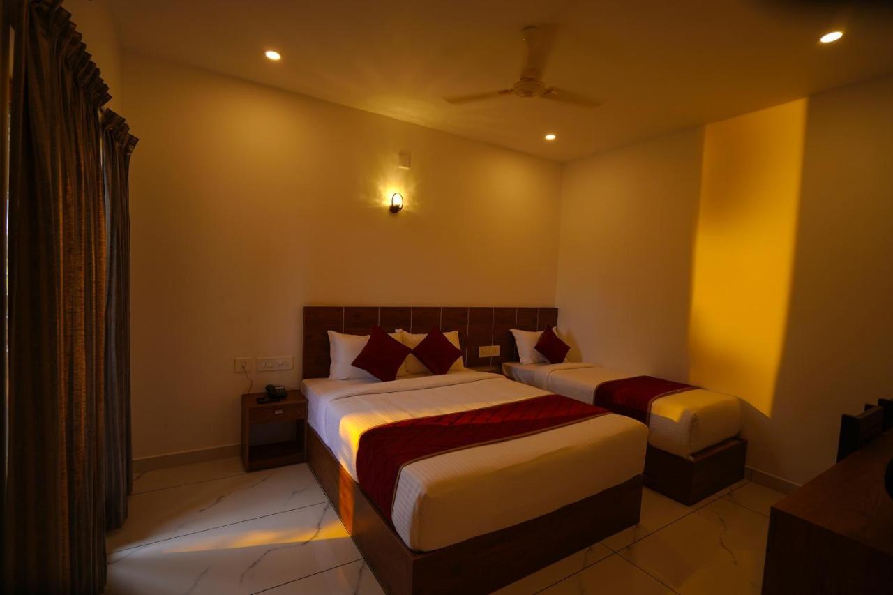 Kottackal Nature Inn เนดุมบัสเซรี ภายนอก รูปภาพ