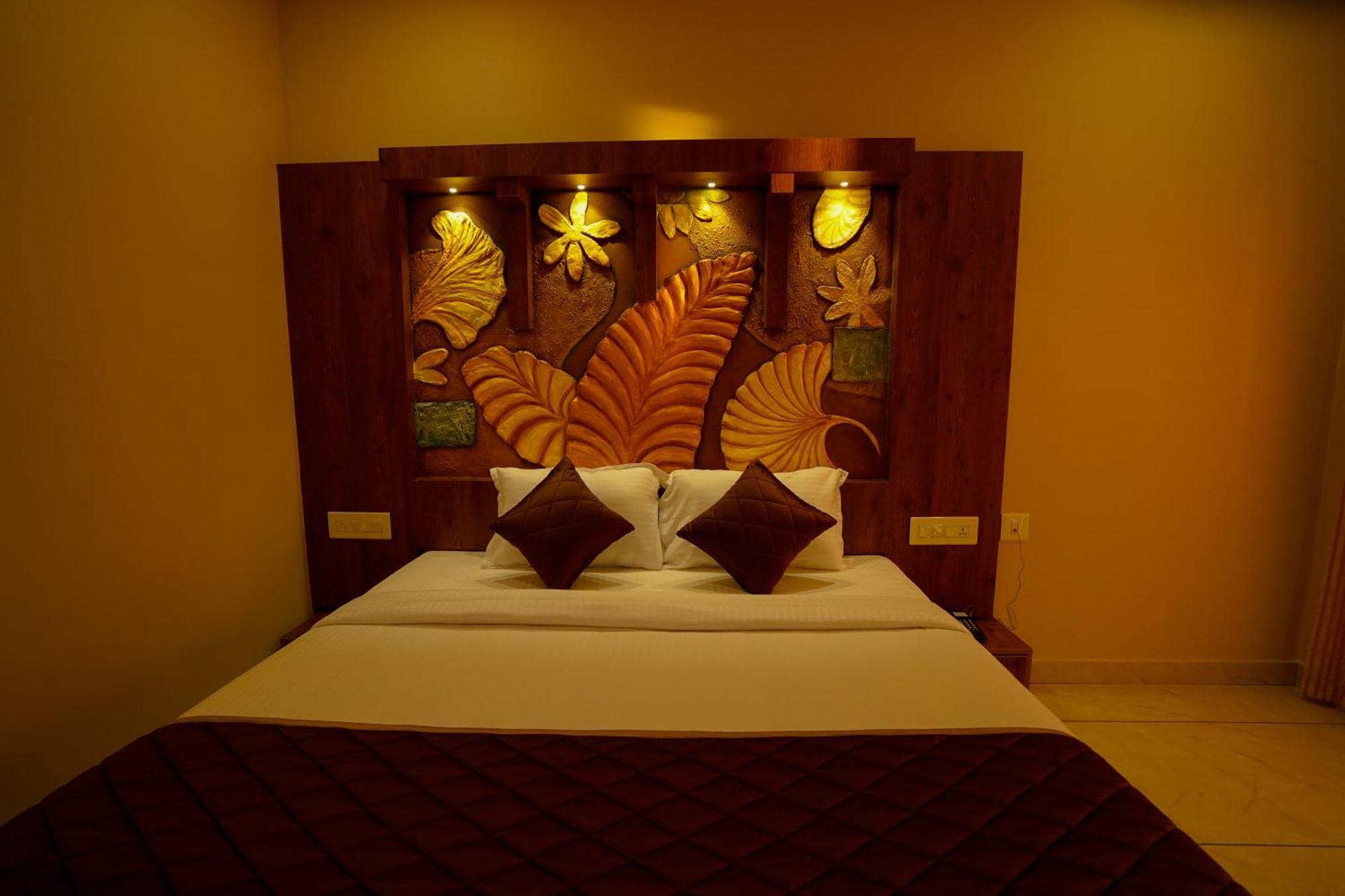 Kottackal Nature Inn เนดุมบัสเซรี ภายนอก รูปภาพ